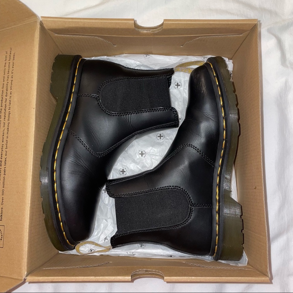 Dr. Martens Chelsea Boots